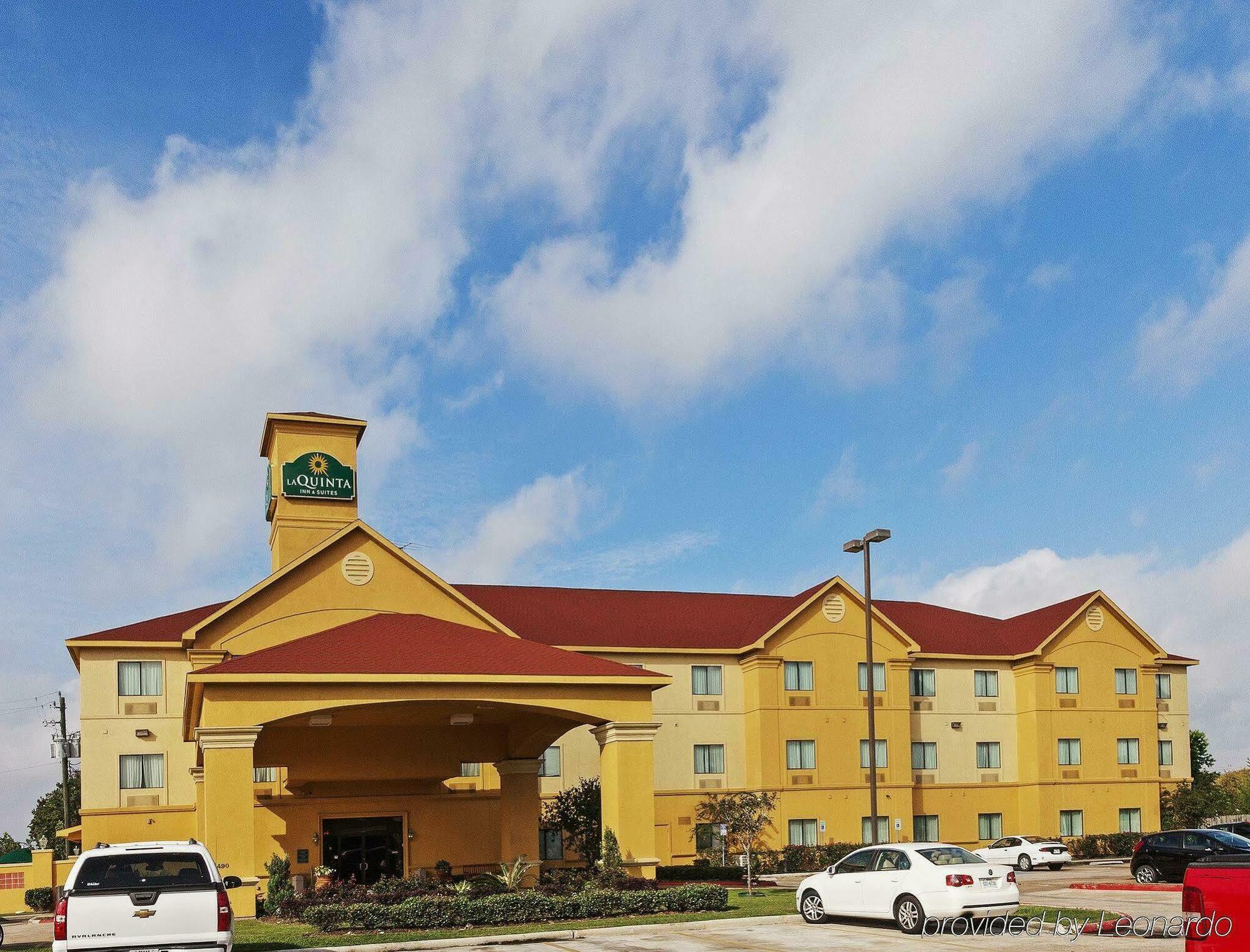 La Quinta By Wyndham Hotel